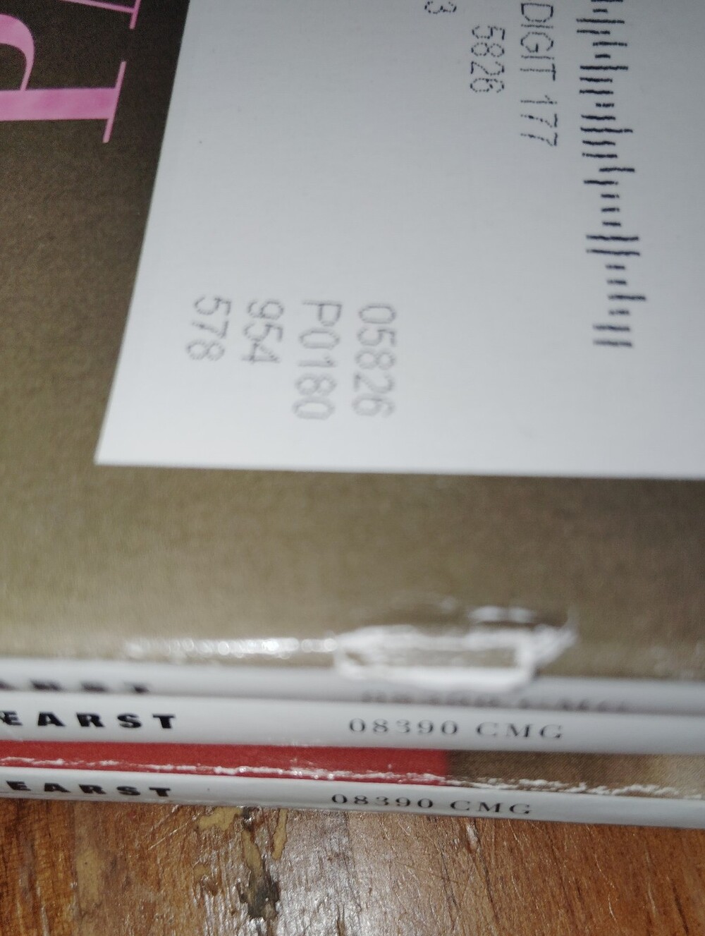 5 New Issues Harper's Bazaar Magazine Lot Dec 2022 - May 2023 - Picture 14 of 14